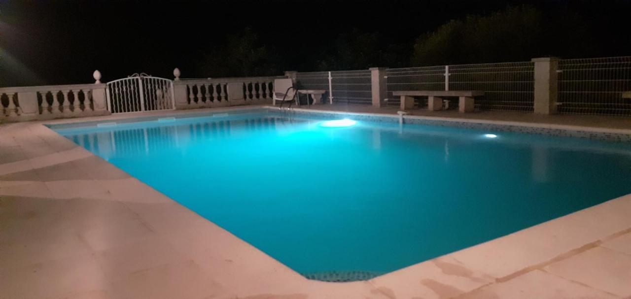 Vila Maisonnette Au Pied De La Garrigue Bernis Exteriér fotografie
